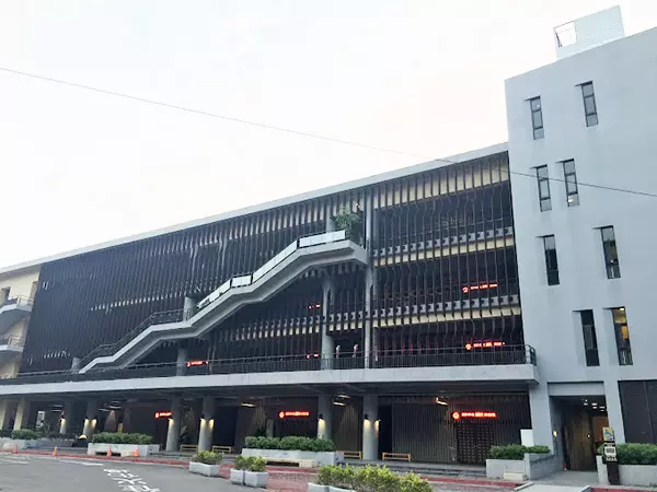 台北市第二殯儀館(西南面)外觀